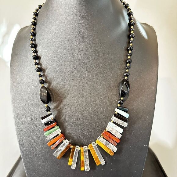 20" VTG multi-gemstone bib-style with brass/antiqued gold tone beads necklace! - Picture 12 of 12